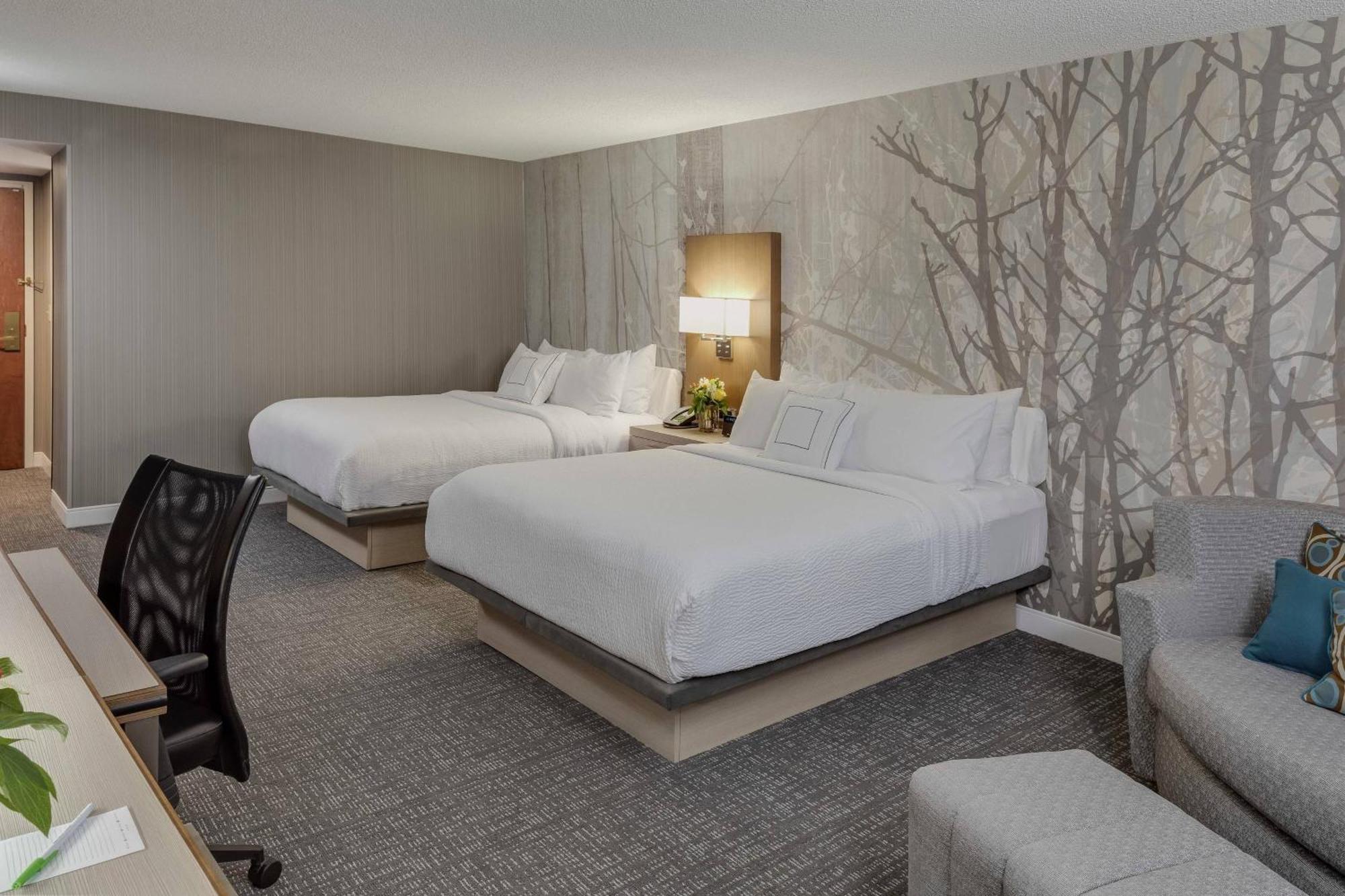 Courtyard By Marriott Portsmouth Hotel Ngoại thất bức ảnh