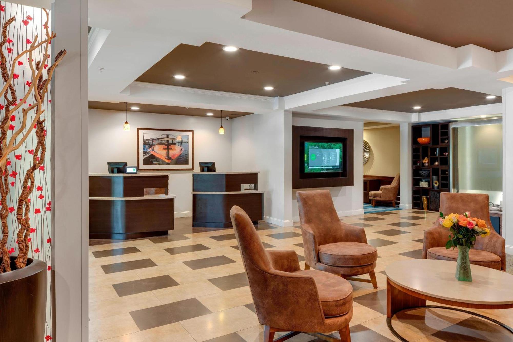 Courtyard By Marriott Portsmouth Hotel Ngoại thất bức ảnh