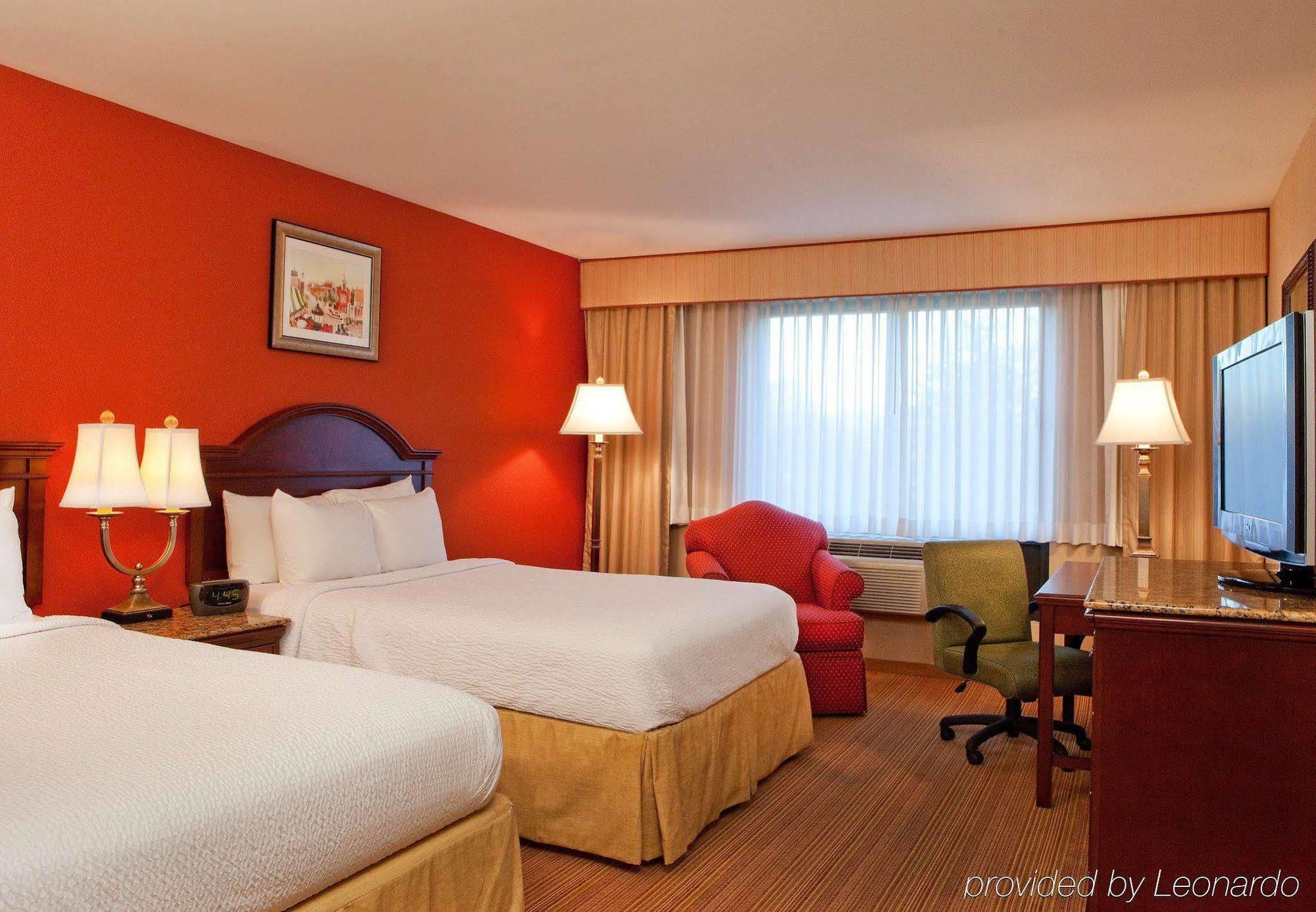 Courtyard By Marriott Portsmouth Hotel Ngoại thất bức ảnh