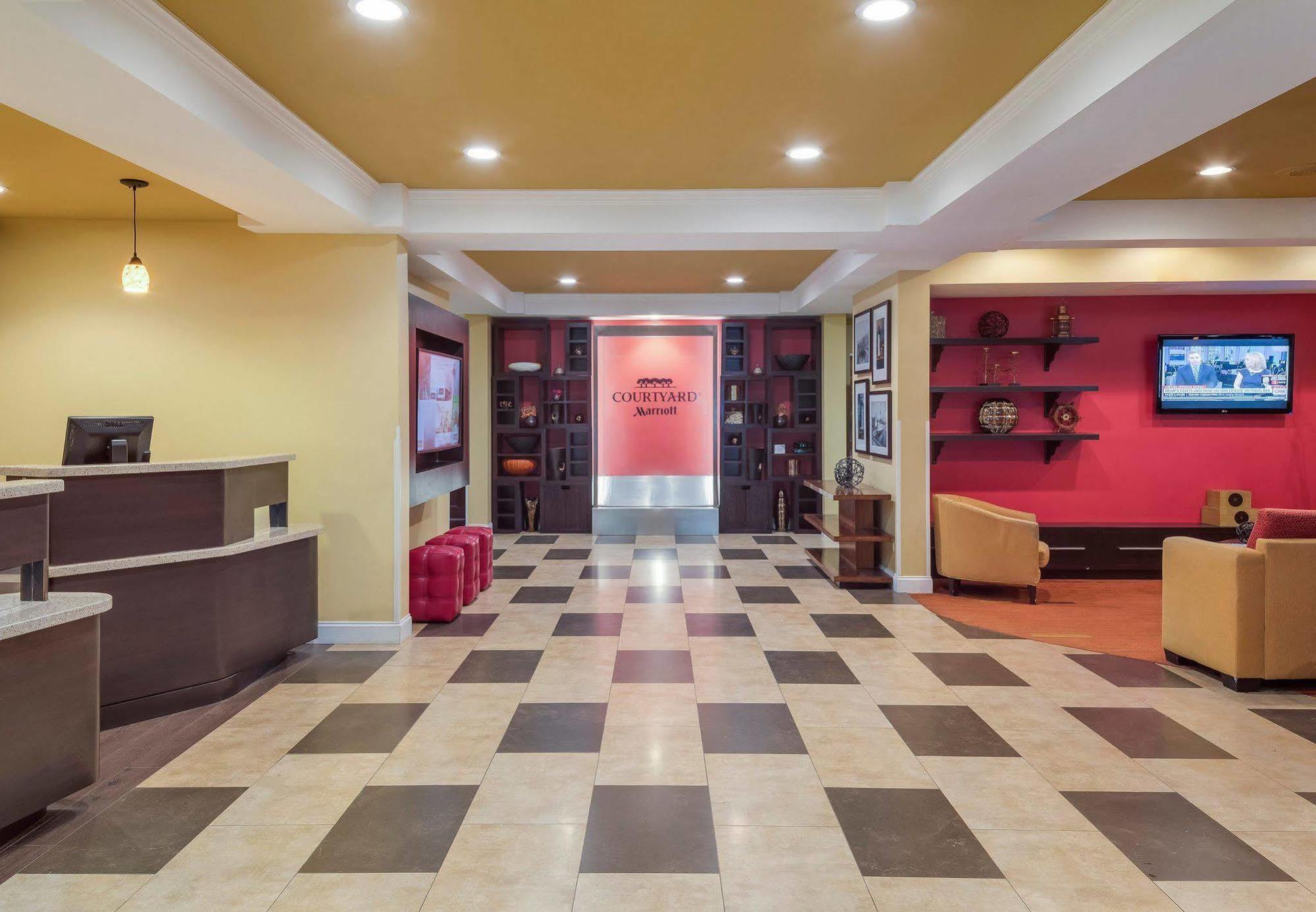 Courtyard By Marriott Portsmouth Hotel Ngoại thất bức ảnh
